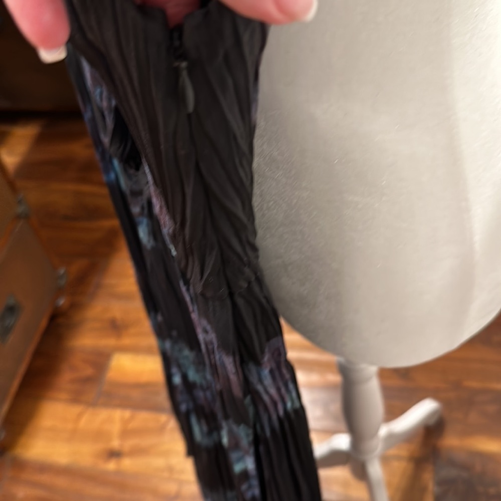 Vince Black Midi Dress with Blue and Purple Floral Print - Picture 5 of 5